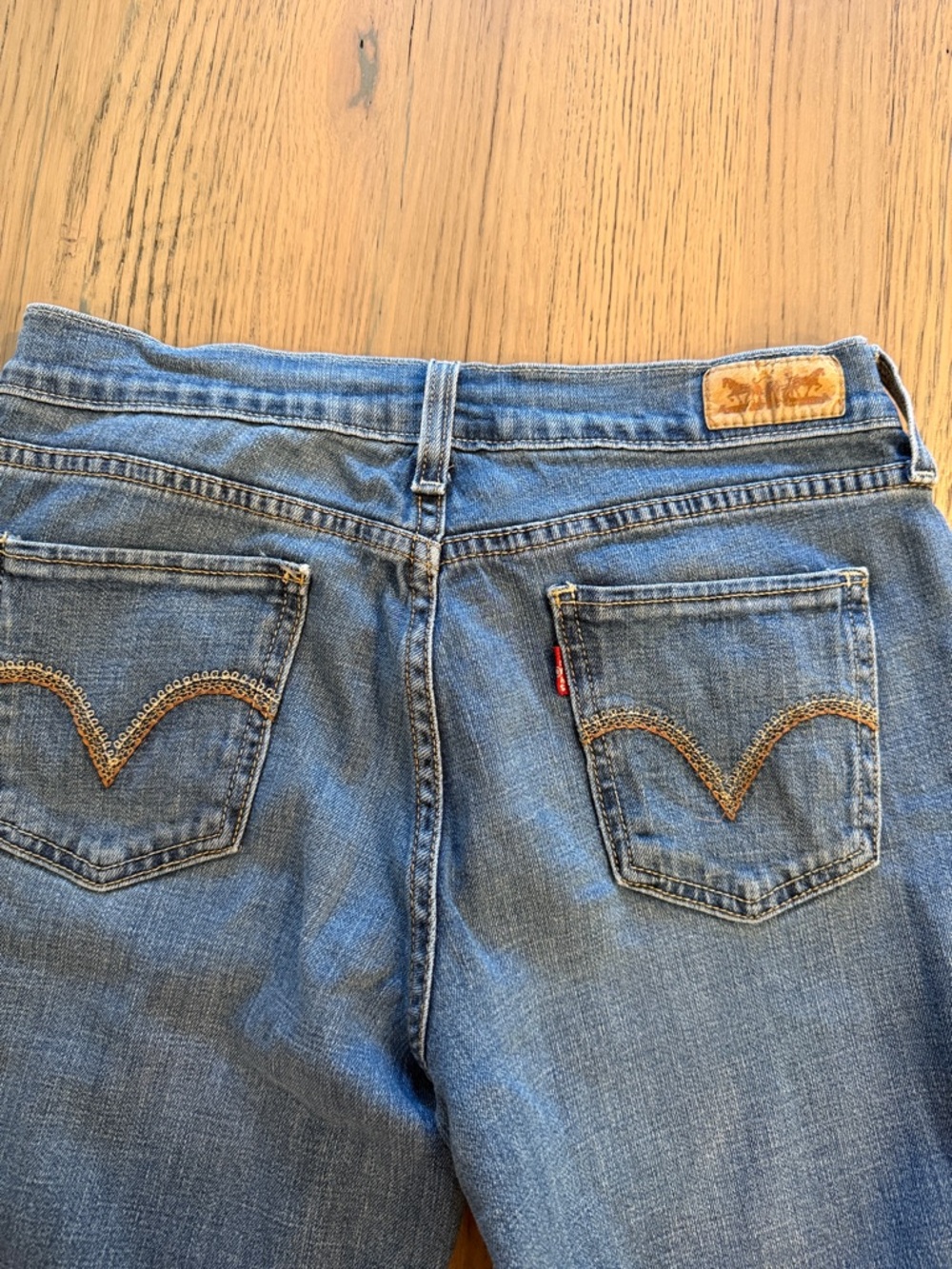 Levi's Women's Light Blue Boyfriend Jeans. Great Condition-no holes or tears!